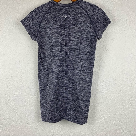 Lululemon Swiftly Tech Short Sleeve Heathered Cadet Blue size 8 - Picture 3 of 12